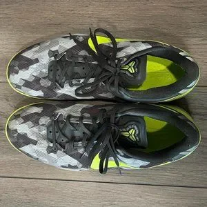 Nike | Shoes | Nike Kobe 8 Volt 55535 | Poshmark display picture 3